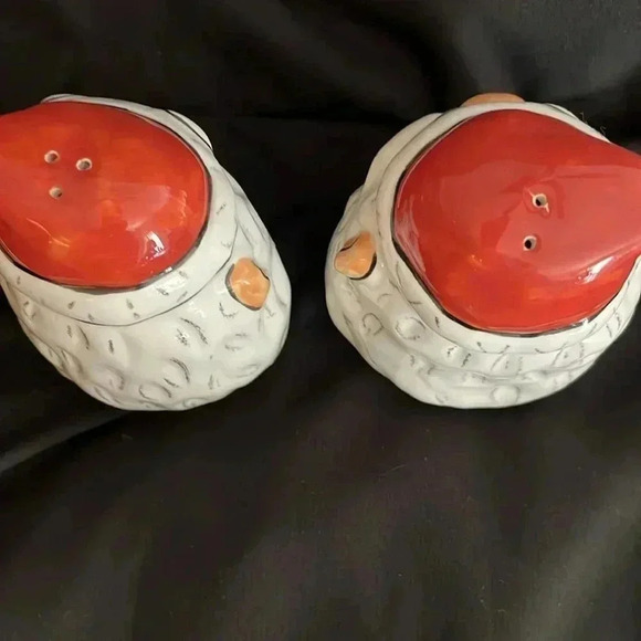 VTG Department 56 Santa Salt and Pepper Shakers MINT 4” Tall 3” wide - Picture 4 of 4